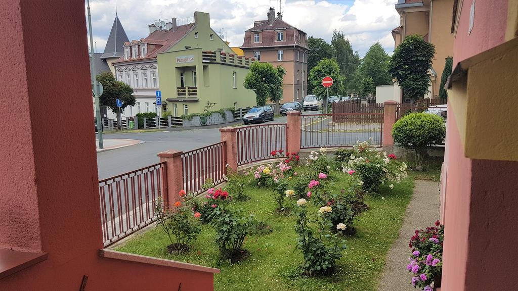 Villa Serena Karlovy Vary Bagian luar foto