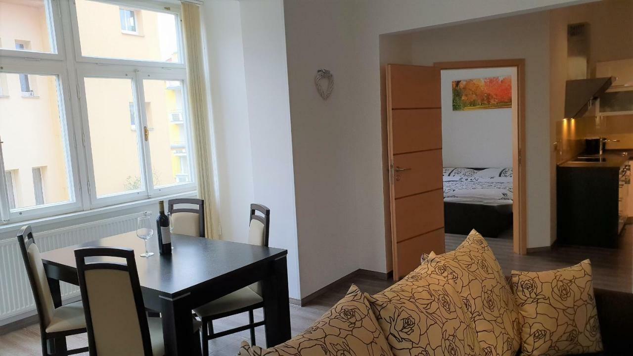 Villa Serena Karlovy Vary Bagian luar foto
